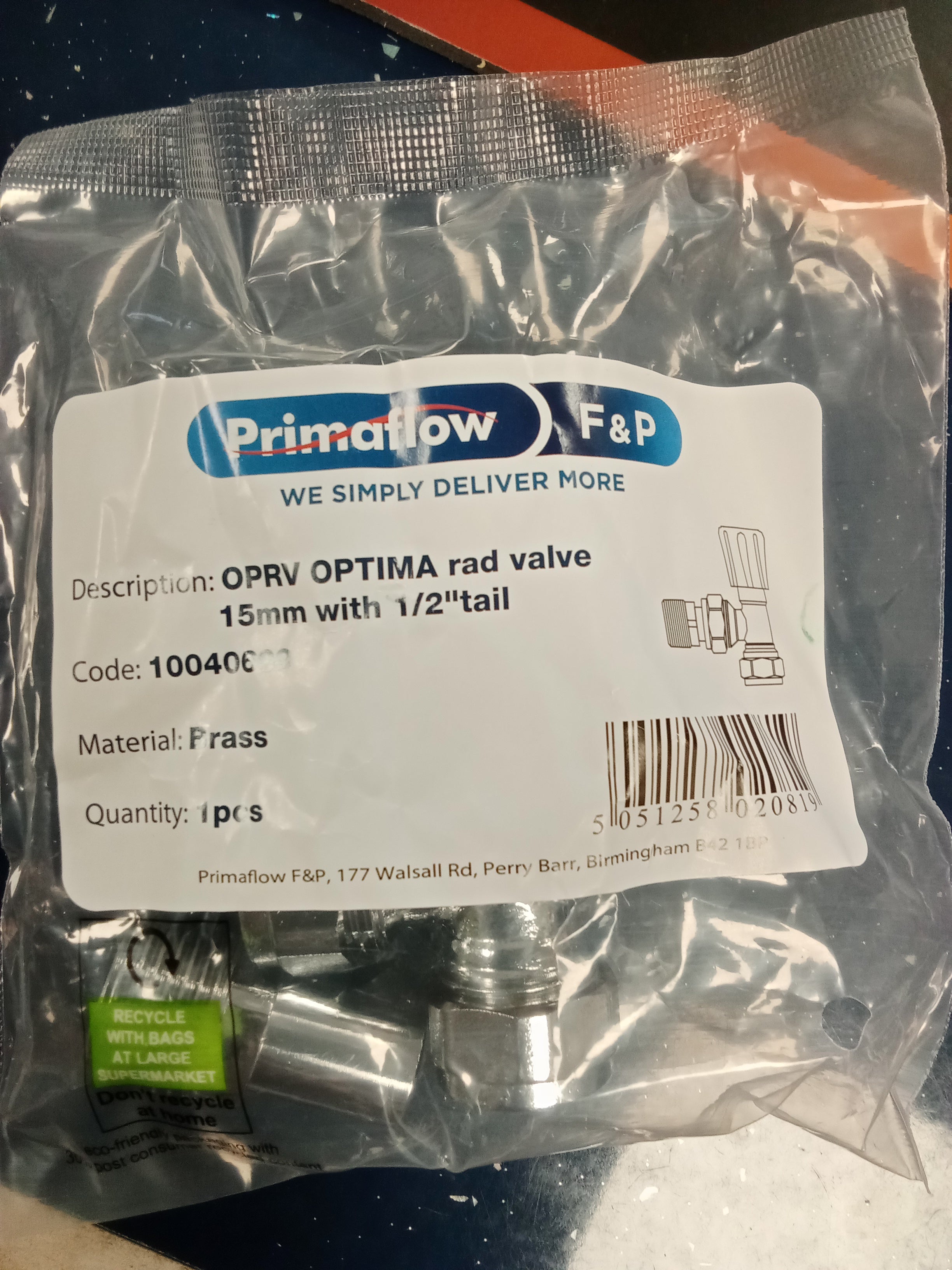 Angle radiator valve 15mm - with 1/2